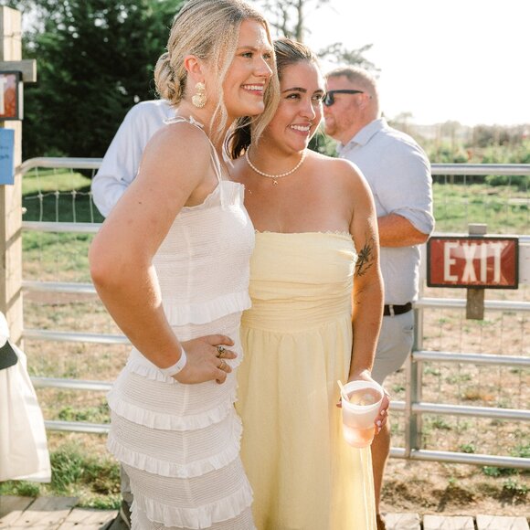 V Chapman Lily Dress in White (Size 4) - Picture 2 of 3